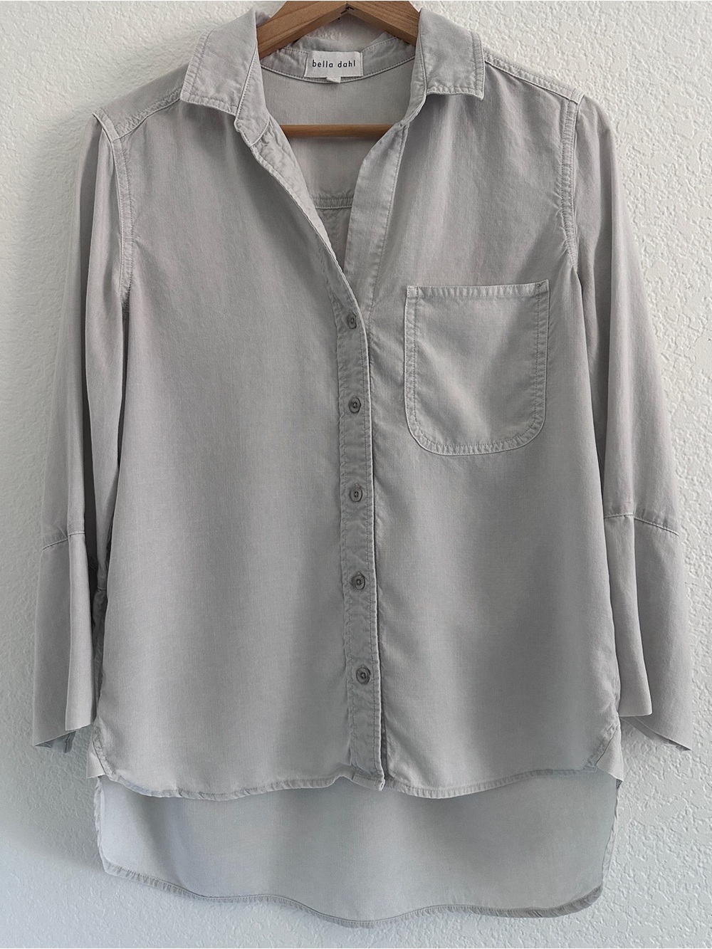 Bella Dahl - Soft Light Gray Button Front Shirt - Size Small